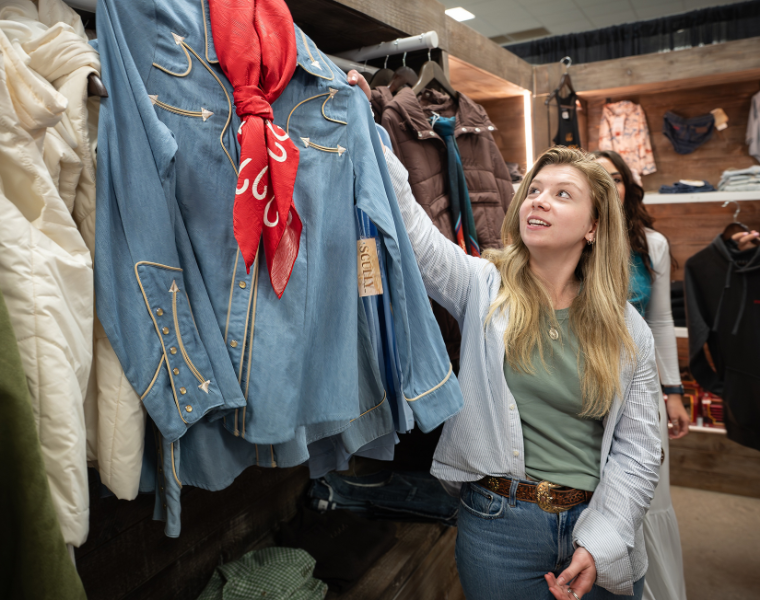 Small Four Sixes booth