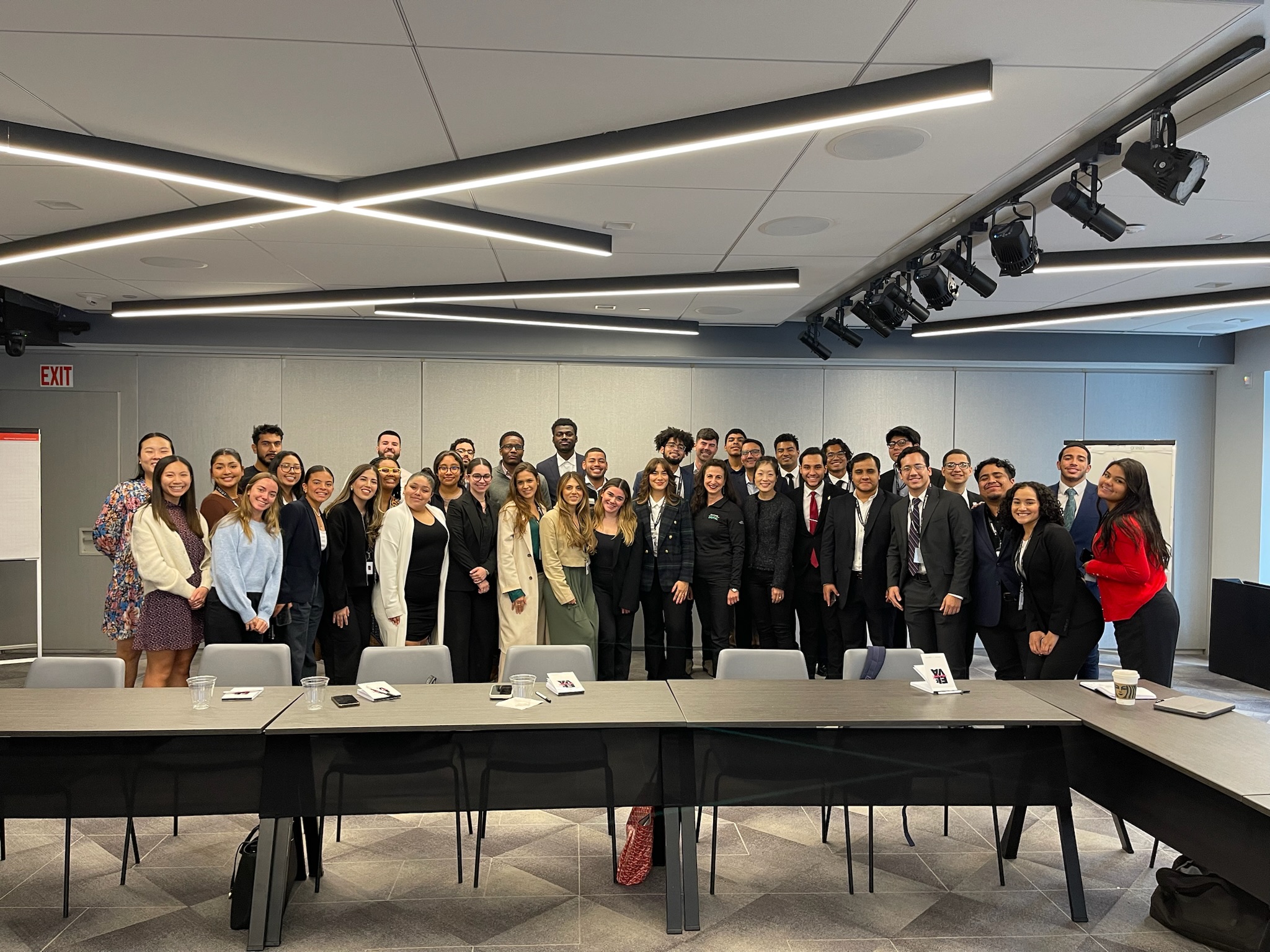 Image of students attending “Eleva by Mindot,” a three-day summit in New York City that connects students with invaluable learning and networking opportunities.